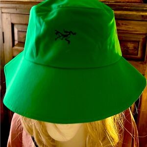 ARC’TERYX [men’s/women’s] Sinsolo Bucket Hat ☀️